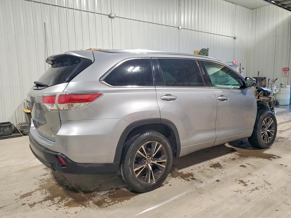 2016 Toyota Highlander VIN 5TDKKRFH0GS147611 COPART salvage auction — FRONT END, Ia - Salvage W/Salvage History, sold $7,400 on 2026-07-31 (photo 3)