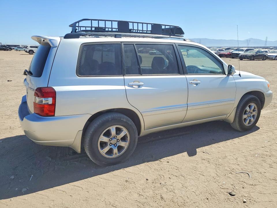 2005 Toyota Highlander VIN JTEGP21A650073888 COPART salvage auction — MINOR DENT/SCRATCHES, Ca - Dis/Dlr/Exp Only Clean Title, sold $475 on 2026-07-20 (photo 3)