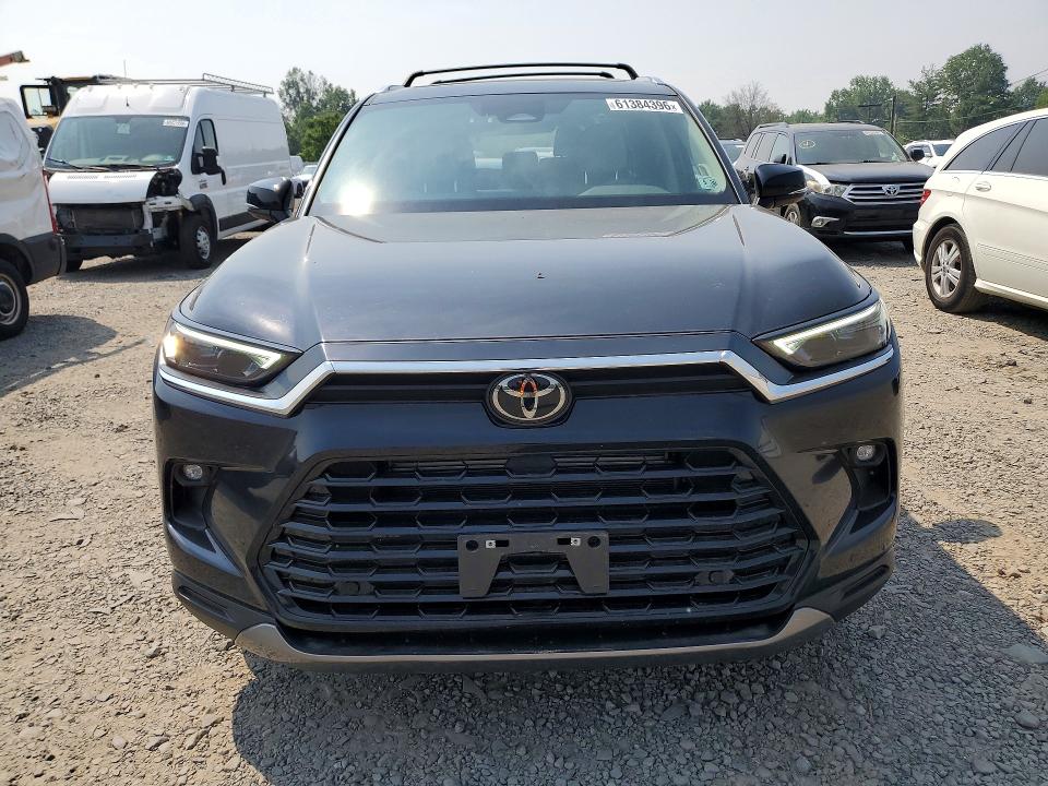 2025 Toyota Highlander VIN 5TDACAB59SS048655 COPART salvage auction — REAR END, Salvage Title, sold $29,250 on 2026-07-30 (photo 5)