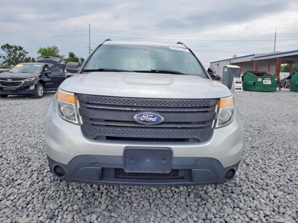 2013 Ford Explorer VIN 1FM5K7B85DGA10334 COPART salvage auction — MINOR DENT/SCRATCHES, Fl - Certificate Of Title, sold $600 on 2026-07-28 (photo 5)