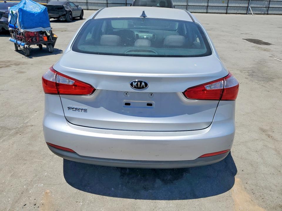 2016 Kia VIN KNAFX4A64G5440460 COPART salvage auction — VANDALISM, Ca - Salvage Certificate, sold $225 on 2026-07-24 (photo 6)