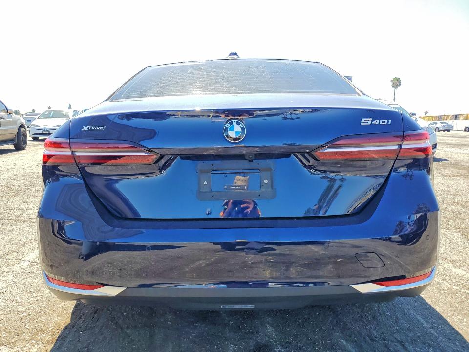 2024 BMW 5er VIN WBA63FJ07RCR92701 COPART salvage auction — FRONT END, Ca - Salvage Certificate, sold $250 on 2026-08-28 (photo 6)