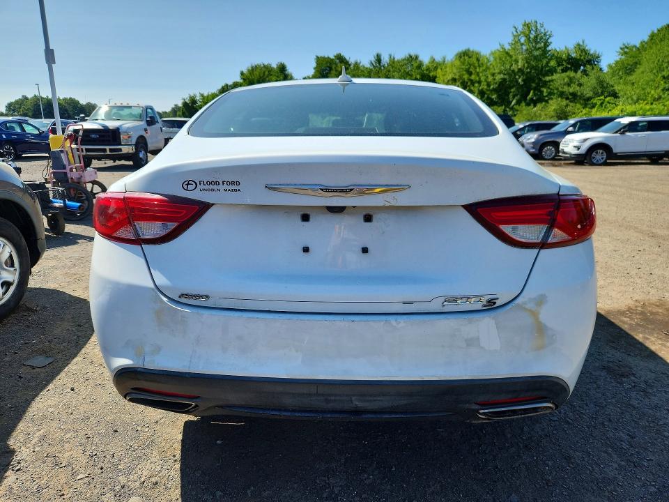 2016 Chrysler 200 VIN 1C3CCCDG4GN110449 COPART salvage auction — MINOR DENT/SCRATCHES, RI - CERTIFICATE OF TITLE (P), sold $1,800 on 2026-07-28 (photo 6)