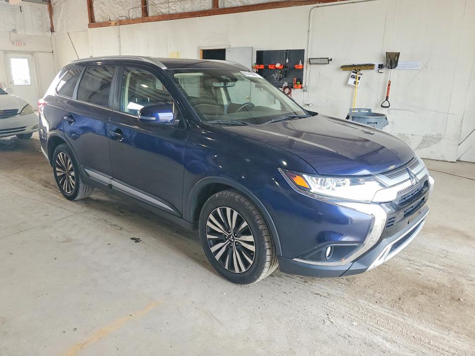 2020 Mitsubishi Outlander VIN JA4AZ3A30LZ040755 COPART salvage auction — MINOR DENT/SCRATCHES, Va - Certificate Of Title, sold $6,100 on 2026-08-31 (photo 4)