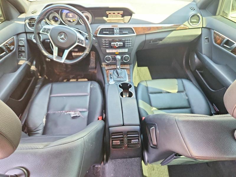 2014 Mercedes-benz C-klasse VIN WDDGF8ABXEA957772 COPART salvage auction — WATER/FLOOD, Nj - Cert Of Title-Salvage Flood, sold $1,275 on 2026-08-08 (photo 8)