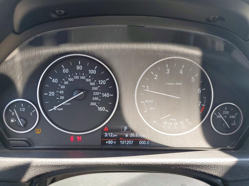 2018 BMW 3er VIN WBA8A9C5XJAH14709 COPART salvage auction — MINOR DENT/SCRATCHES, Ca - Dis/Dlr/Exp Only Clean Title (P), sold $3,200 on 2026-07-20 (photo 9)