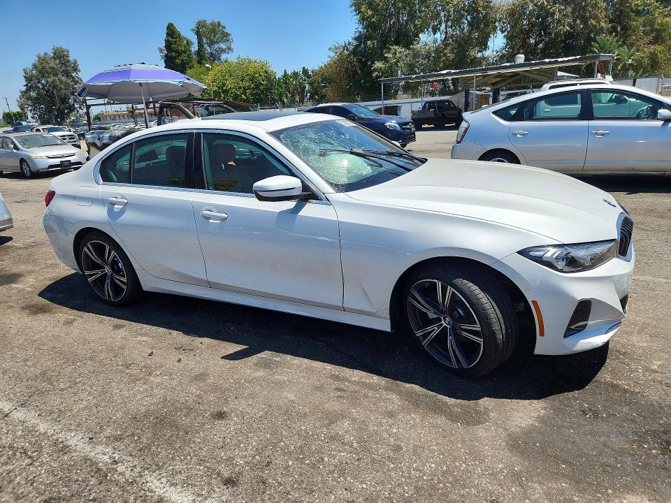 2024 BMW 3er VIN 3MW69FF06R8E71029 COPART salvage auction — FRONT END, Ca - Salvage Certificate, sold $15,300 on 2026-09-01 (photo 4)