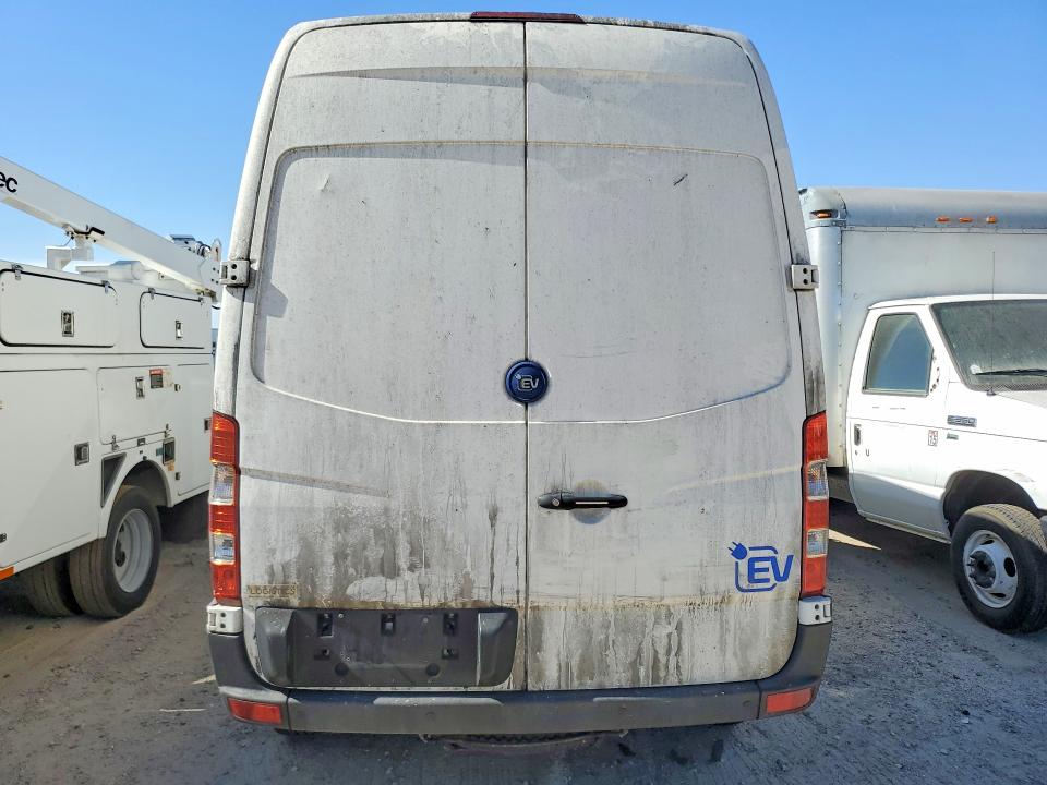 2022 Aro Trailer VIN 1E9E4BHT6NC617414 COPART salvage auction — BURN, CA - SALVAGE CERTIFICATE, sold $575 on 2026-08-27 (photo 6)