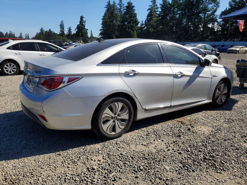 2013 Hyundai Sonata VIN KMHEC4A45DA051088 COPART salvage auction — FRONT END, Wa - Aff In Lieu Of Title - Rebuilt, sold $275 on 2026-07-21 (photo 3)