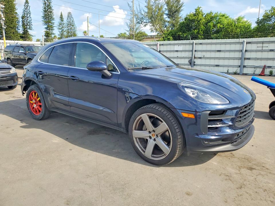 2019 Porsche Macan VIN WP1AB2A5XKLB30226 COPART salvage auction — SIDE, Fl - Cert Of Title Slvg Rebuildable, sold $12,500 on 2026-07-13 (photo 4)