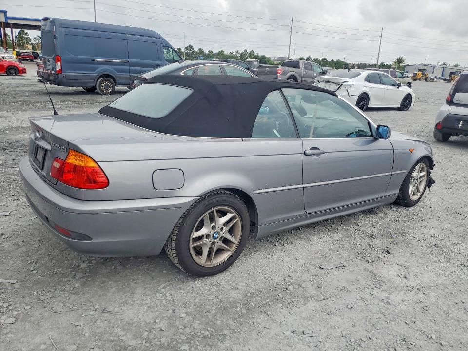 2004 BMW 3 series VIN WBABW33414PL31834 COPART salvage auction — FRONT END, FL - CERT OF TITLE SLVG REBUILDABLE, sold $500 on 2026-08-21 (photo 3)