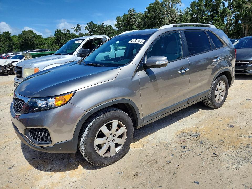 2013 Kia Sorento VIN 5XYKT4A22DG402772 COPART salvage auction — REAR END, FL - CERT OF TITLE SLVG REBUILDABLE, sold $1,750 on 2026-07-28 (photo 1)