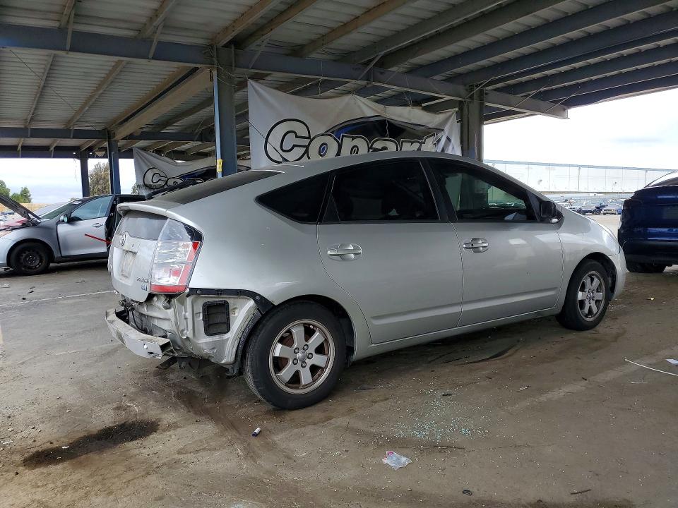 2004 Toyota Prius VIN JTDKB20UX40040867 COPART salvage auction — REAR END, CA - SALVAGE CERTIFICATE, sold $550 on 2026-07-14 (photo 3)