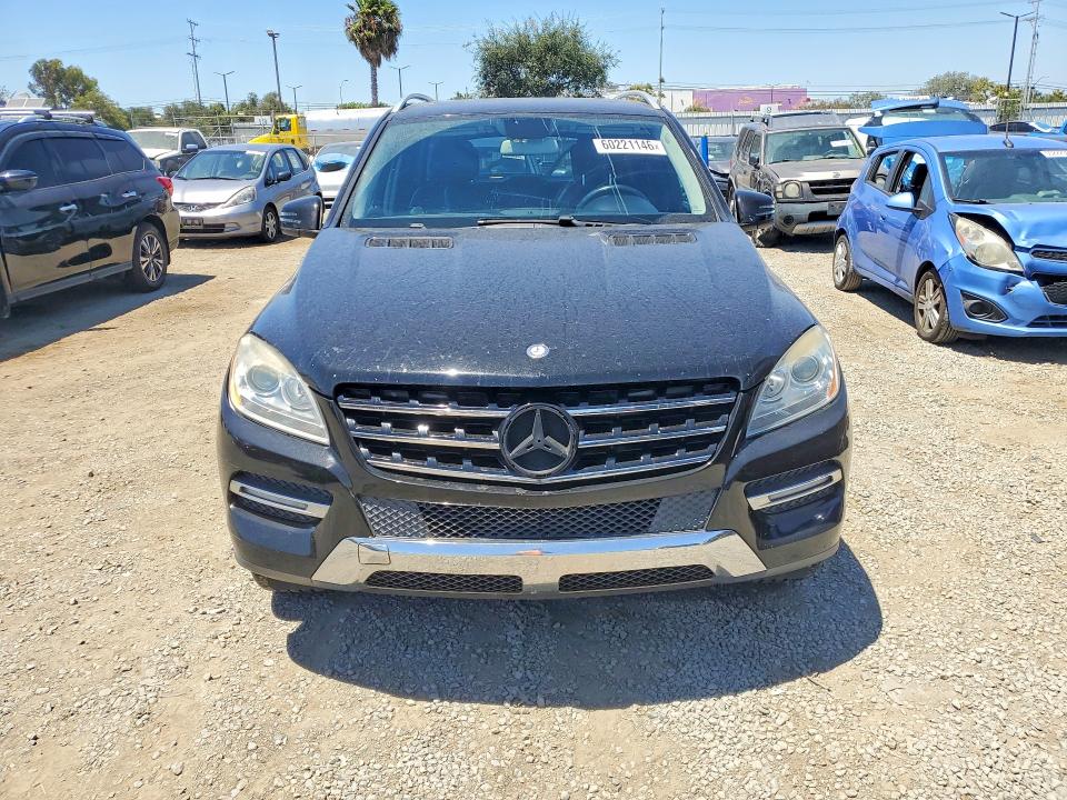 2013 Mercedes-benz M-klasse VIN 4JGDA5JB4DA102909 COPART salvage auction — MINOR DENT/SCRATCHES, Ca - Dis/Dlr/Exp Only Clean Title, sold $2,500 on 2026-07-10 (photo 5)