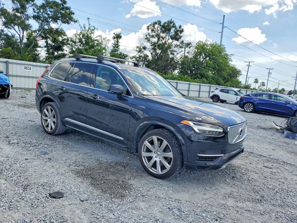 2017 Volvo Xc90 VIN YV4BC0PL4H1114263 COPART salvage auction — MINOR DENT/SCRATCHES, FL - CERTIFICATE OF TITLE, sold $1,600 on 2026-08-11 (photo 4)