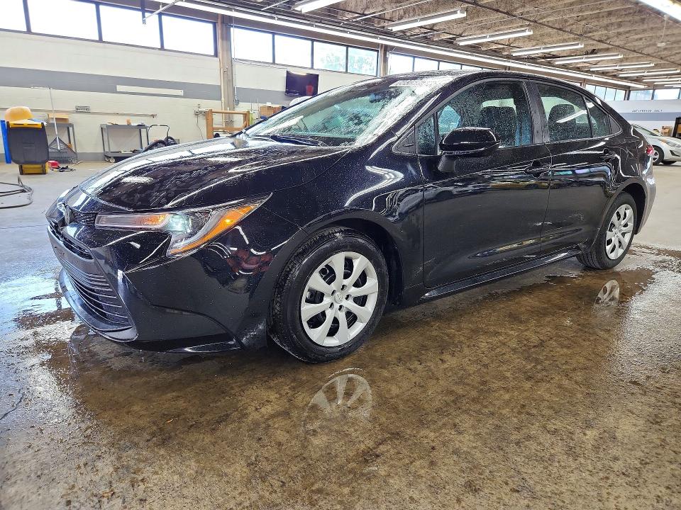 2025 Toyota Corolla VIN 5YFB4MDE1SP237275 COPART salvage auction — FRONT END, WI - CERTIFICATE OF TITLE, sold $10,400 on 2026-07-22 (photo 1)