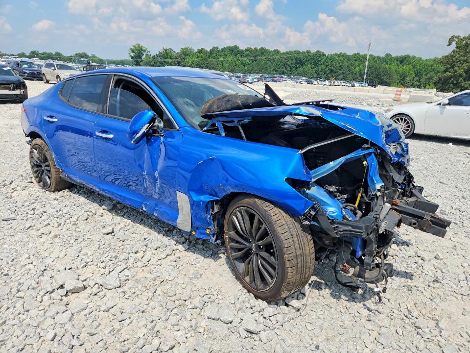 2019 Kia Stinger VIN KNAE15LA2K6063991 COPART salvage auction — ALL OVER, GA - CERTIFICATE OF TITLE, sold $250 on 2026-07-22 (photo 4)