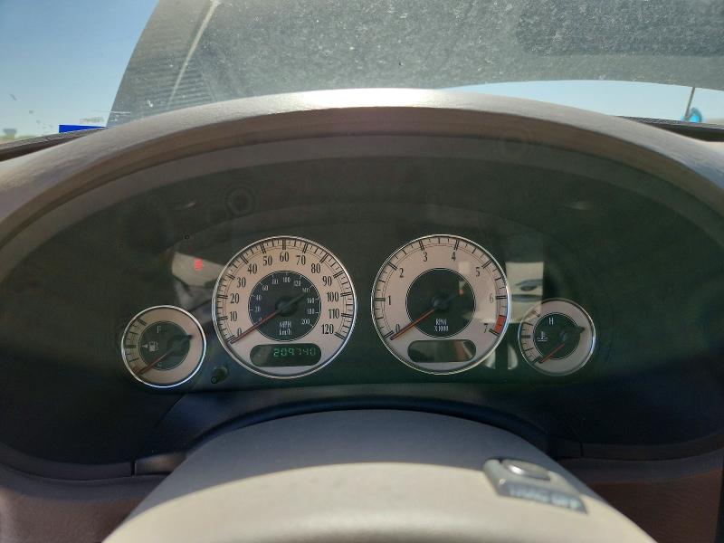 2001 Chrysler Town & country VIN 2C8GP54L11R238019 COPART salvage auction — REAR END, Tx - Salvage Vehicle Title, sold $10 on 2026-07-30 (photo 9)