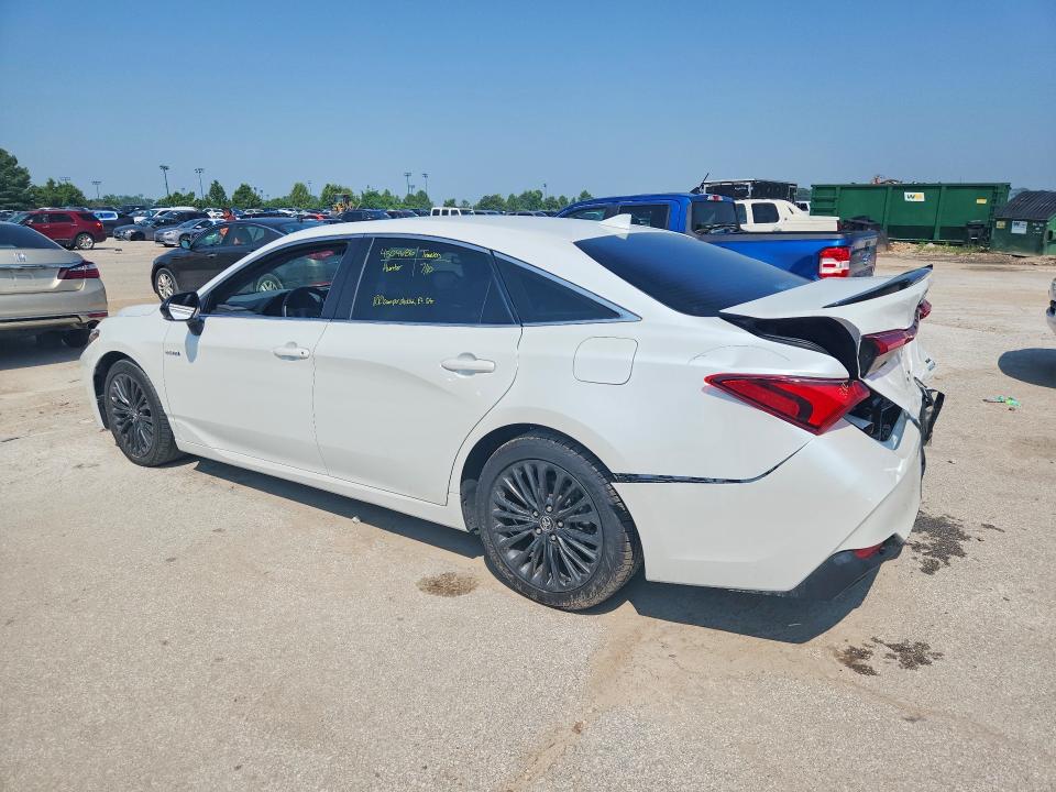 2019 Toyota Avalon VIN 4T1B21FB5KU002819 COPART salvage auction — REAR END, Mo - Salvage Certificate Of Title, sold $8,700 on 2026-08-14 (photo 2)