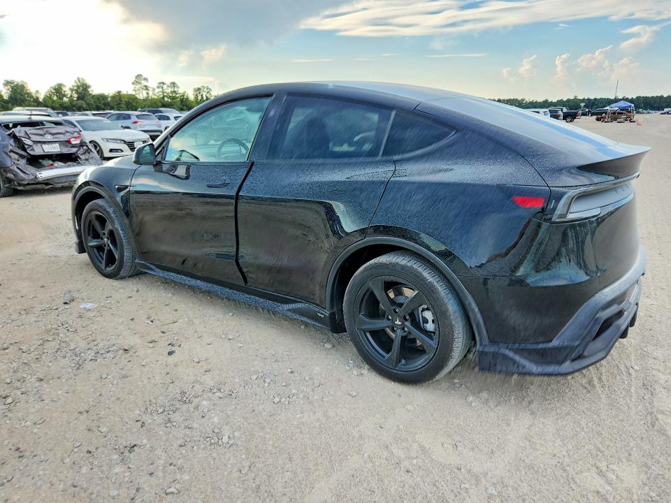 2026 Tesla Model y VIN 7SAYGDED8TA454679 COPART salvage auction — NORMAL WEAR, TX - SALVAGE VEHICLE TITLE, sold $10,000 on 2026-07-24 (photo 2)