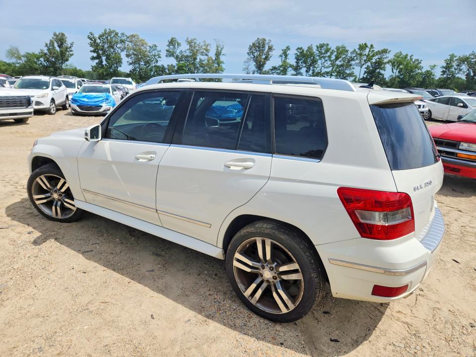 2010 Mercedes-benz Glk-class VIN WDCGG8HB4AF487081 COPART salvage auction — SIDE, Nc - Salvage Cert-Rebuilt, sold $1,400 on 2026-08-11 (photo 2)
