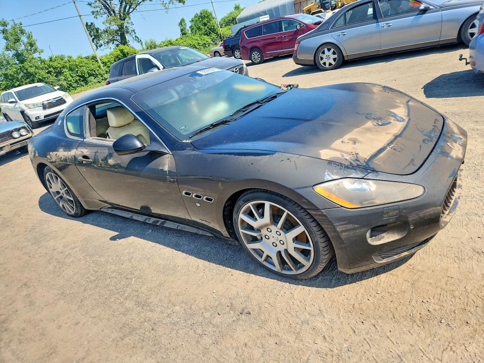 2010 Maserati Granturismo VIN ZAM45KLAXA0053272 COPART salvage auction — WATER/FLOOD, Qc - Irrecuperable, sold $1,700 on 2026-07-28 (photo 4)