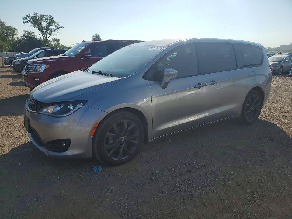 2018 Chrysler Pacifica VIN 2C4RC1FG5JR272883 COPART salvage auction — MECHANICAL, Ia - Certificate Of Title, sold $550 on 2026-07-24 (photo 1)
