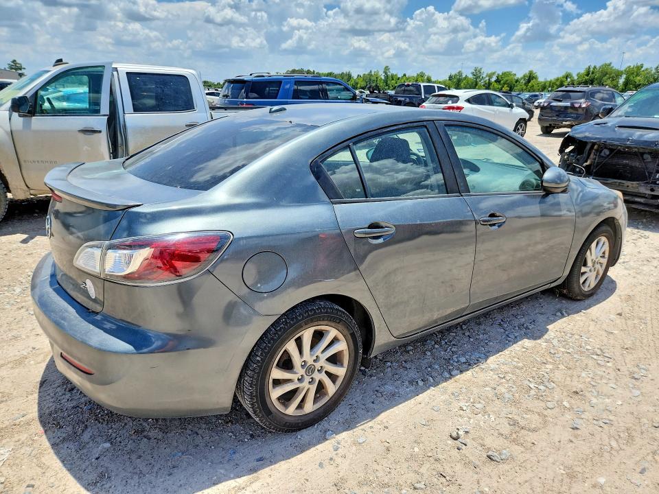 2013 Mazda 3 VIN JM1BL1V72D1777078 COPART salvage auction — WATER/FLOOD, Tx - Salvage Title-Flood Damage, sold $275 on 2026-07-28 (photo 3)