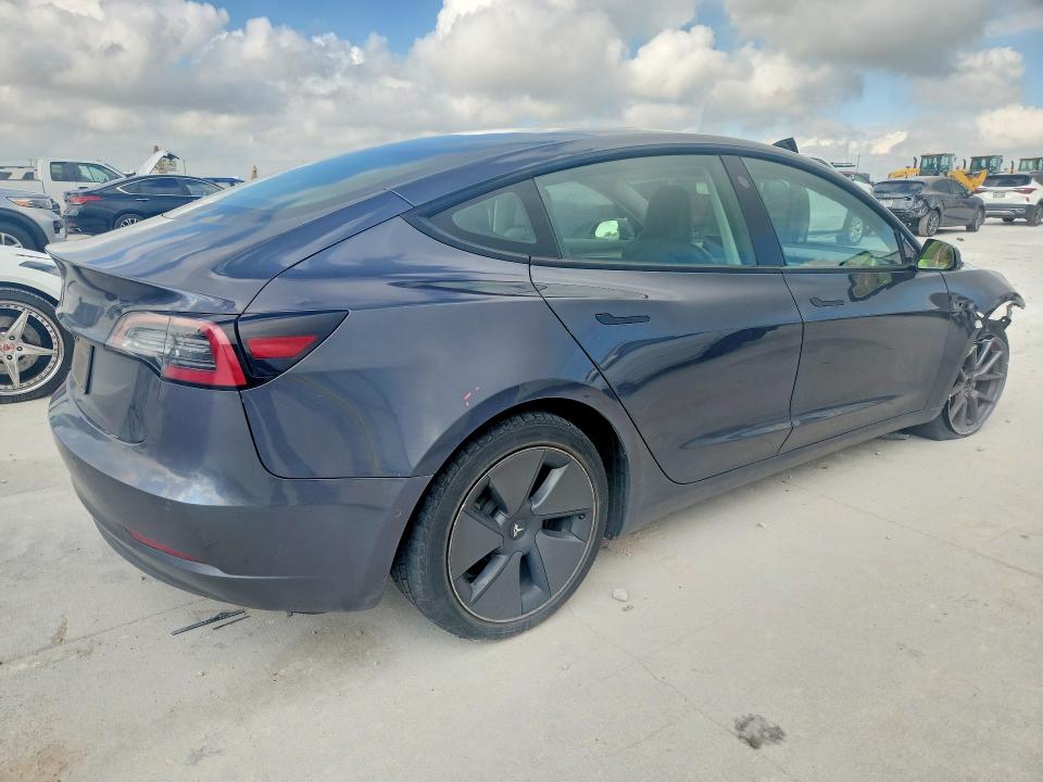 2021 Tesla Model 3 VIN 5YJ3E1EA5MF093398 COPART salvage auction — FRONT END, TX - SALVAGE VEHICLE TITLE, sold $6,200 on 2026-08-31 (photo 3)