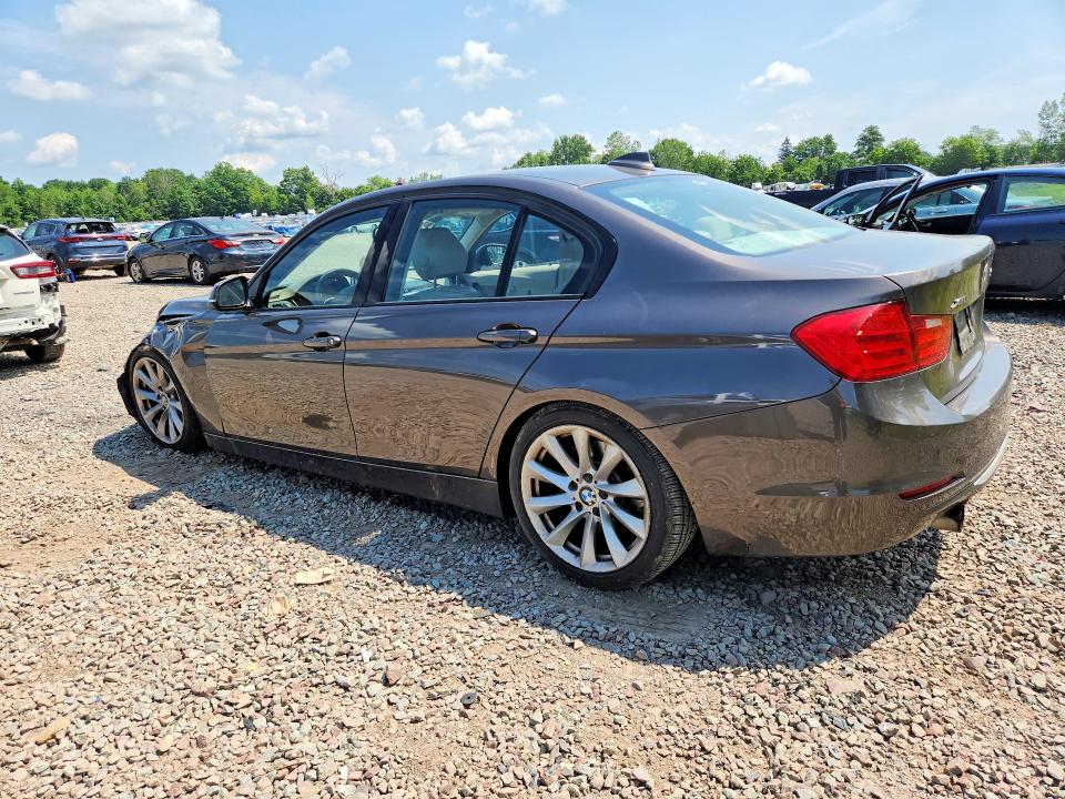 2013 BMW 3er VIN WBA3B9C52DF140800 COPART salvage auction — FRONT END, Ny - Mv-907A Salvage Certificate, sold $525 on 2026-07-22 (photo 2)