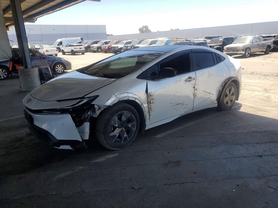 2024 Toyota Prius VIN JTDACAAU9R3033898 — COPART salvage auction photo