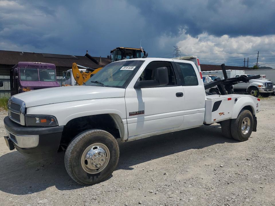 1995 Dodge Ram 3500 VIN 3B7MF33C8SM159162 COPART salvage auction — MINOR DENT/SCRATCHES, KY - CERT OF TITLE-REBUILT VEHICLE, sold $7,000 on 2026-07-20 (photo 1)
