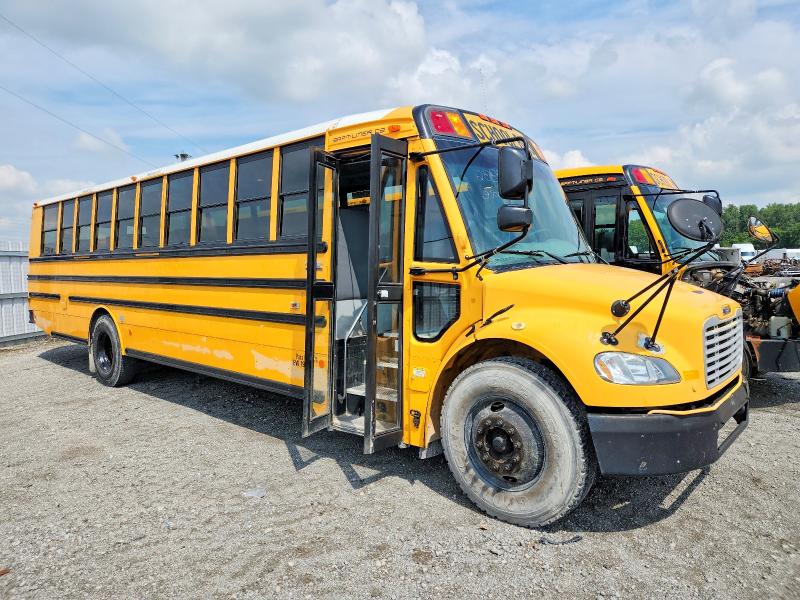 2012 Thomas Saf-t-liner c2 VIN 4UZABRDT0CCBN9741 COPART salvage auction — NORMAL WEAR, IL - CERTIFICATE OF TITLE, sold $2,000 on 2026-09-09 (photo 1)