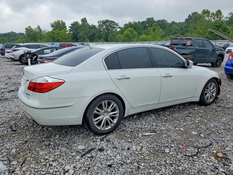 2010 Hyundai Genesis VIN KMHGC4DE4AU087152 COPART salvage auction — FRONT END, KY - CERT OF TITLE-SALVAGE (P), sold $650 on 2026-07-17 (photo 3)