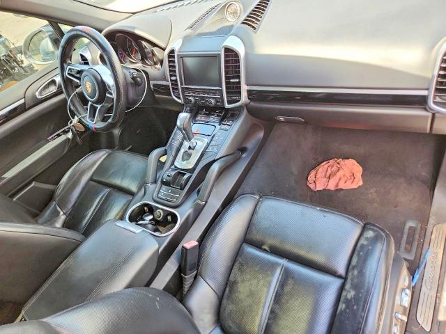 2016 Porsche Cayenne VIN WP1AA2A27GLA09282 COPART salvage auction — MINOR DENT/SCRATCHES, Fl - Certificate Of Title, sold $6,700 on 2026-09-08 (photo 8)