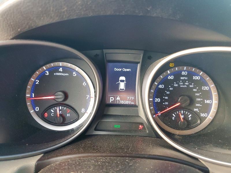 2013 Hyundai Santa fe VIN 5XYZT3LB3DG113518 COPART salvage auction — REAR END, Fl - Cert Of Title Slvg Rebuildable, sold $250 on 2026-07-28 (photo 9)