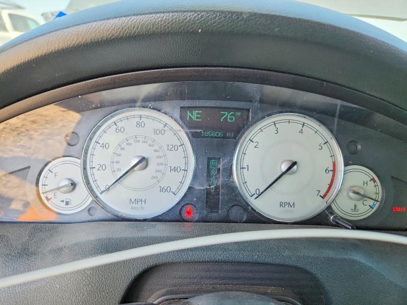 2005 Chrysler 300c VIN 2C3AA63H65H525285 COPART salvage auction — HAIL, Co - Certificate Of Title, sold $900 on 2026-08-01 (photo 9)