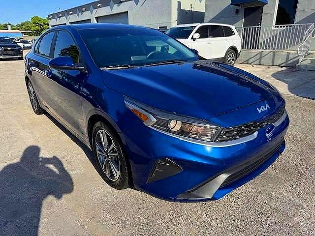 2022 Kia Forte VIN 3KPF24AD4NE464503 COPART salvage auction — MINOR DENT/SCRATCHES, Fl - Cert Of Title Slvg Rebuildable (P), sold $8,600 on 2026-09-23 (photo 4)