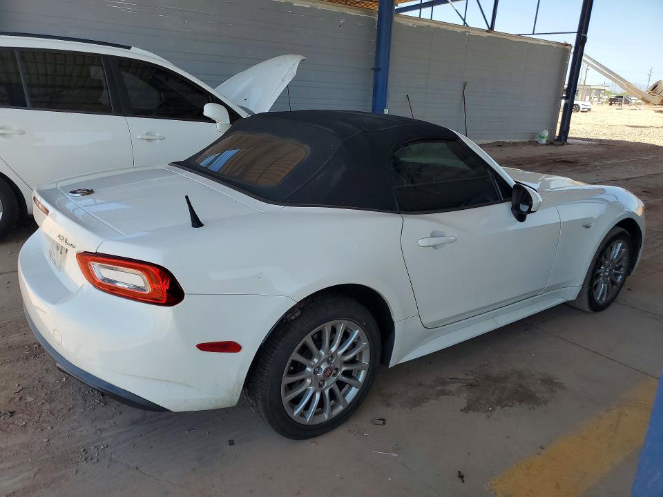 2017 Fiat 124 spider VIN JC1NFAEK1H0107829 COPART salvage auction — MECHANICAL, Salvage Title, sold $2,600 on 2026-07-21 (photo 3)