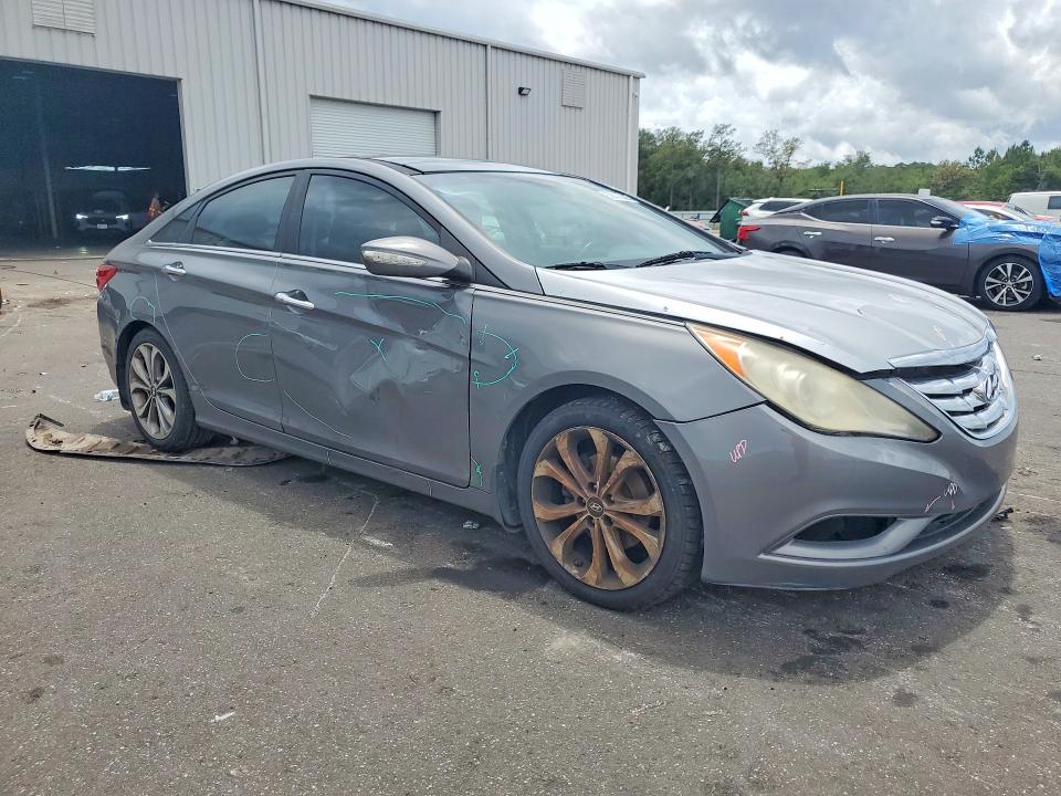 2013 Hyundai Sonata VIN 5NPEC4AB2DH650168 COPART salvage auction — SIDE, Fl - Cert Of Title Slvg Rebuildable, sold $800 on 2026-07-15 (photo 4)