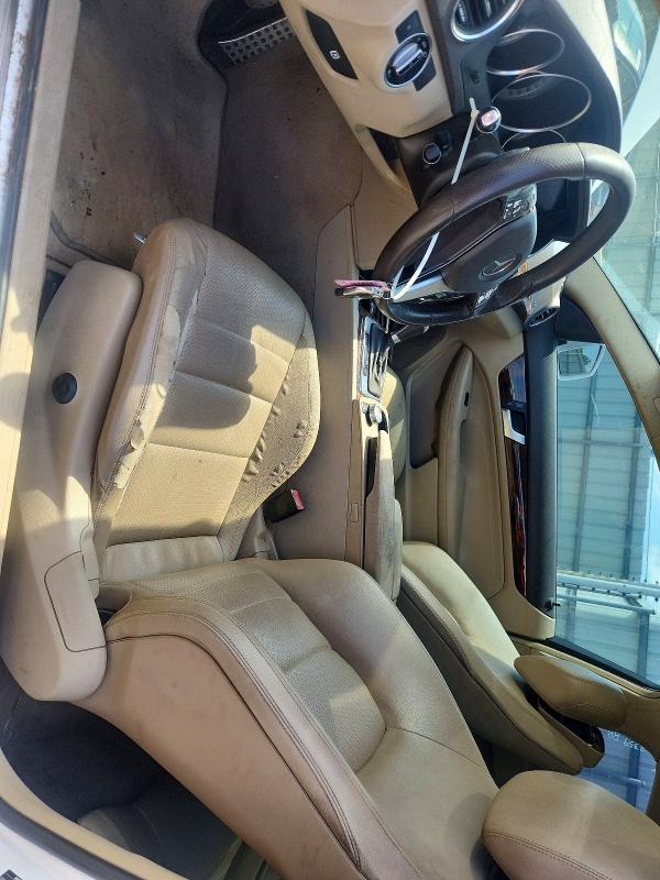 2013 Mercedes-benz C-klasse VIN WDDGJ4HB7DG052513 COPART salvage auction — MINOR DENT/SCRATCHES, TX - CERTIFICATE OF TITLE, sold $1,450 on 2026-07-30 (photo 7)