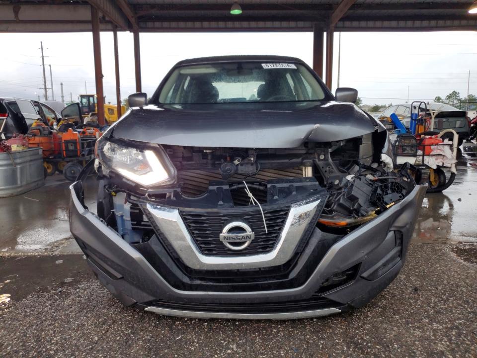 2017 Nissan Rogue VIN JN8AT2MV0HW000493 COPART salvage auction — FRONT END, Fl - Cert Of Title Slvg Rebuildable, sold $550 on 2026-07-28 (photo 5)
