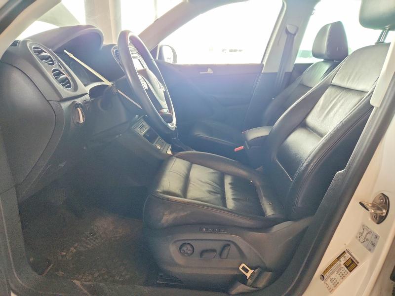 2017 Volkswagen Tiguan VIN WVGUV7AX0HK037522 COPART salvage auction — FRONT END, CA - SALVAGE CERTIFICATE, sold $3,050 on 2026-07-16 (photo 7)