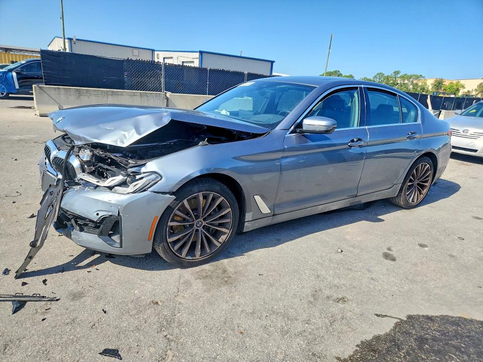 2022 BMW 5er VIN WBA53BJ0XNWX49493 COPART salvage auction — FRONT END, Fl - Cert Of Title Slvg Rebuildable, sold $17,300 on 2026-08-11 (photo 1)