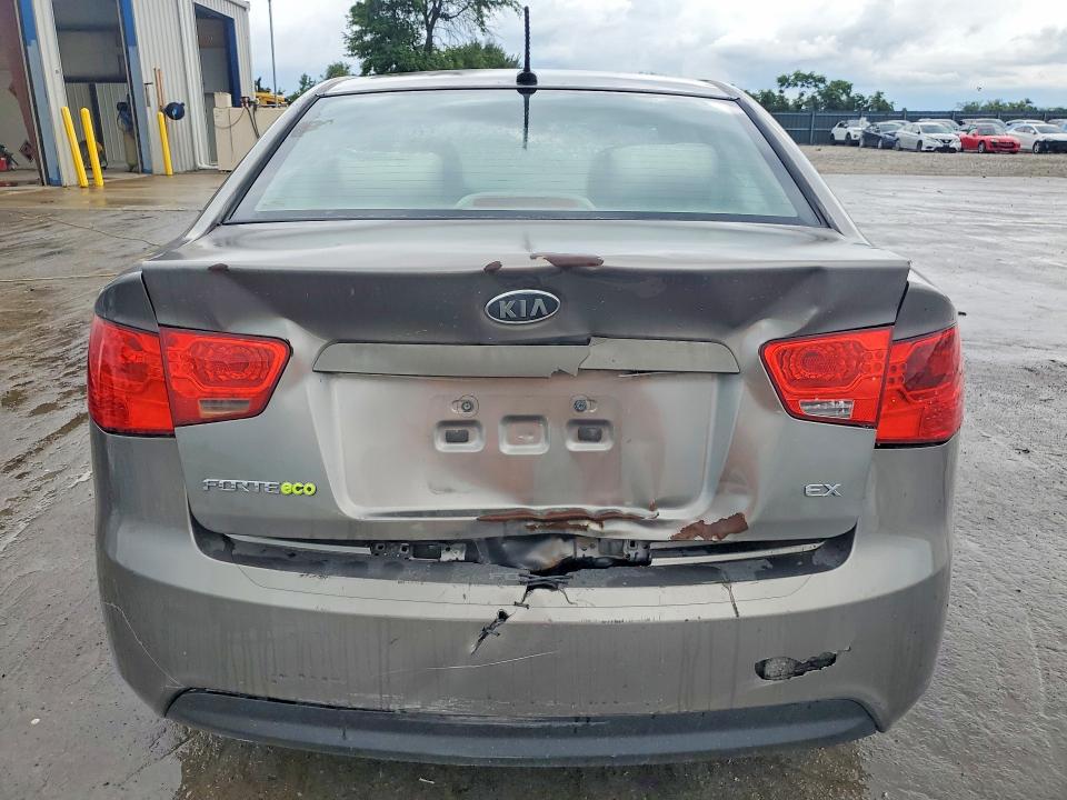 2011 Kia Forte VIN KNAFU4A21B5465976 COPART salvage auction — REAR END, MO - CERTIFICATE OF TITLE, sold $90 on 2026-07-27 (photo 6)