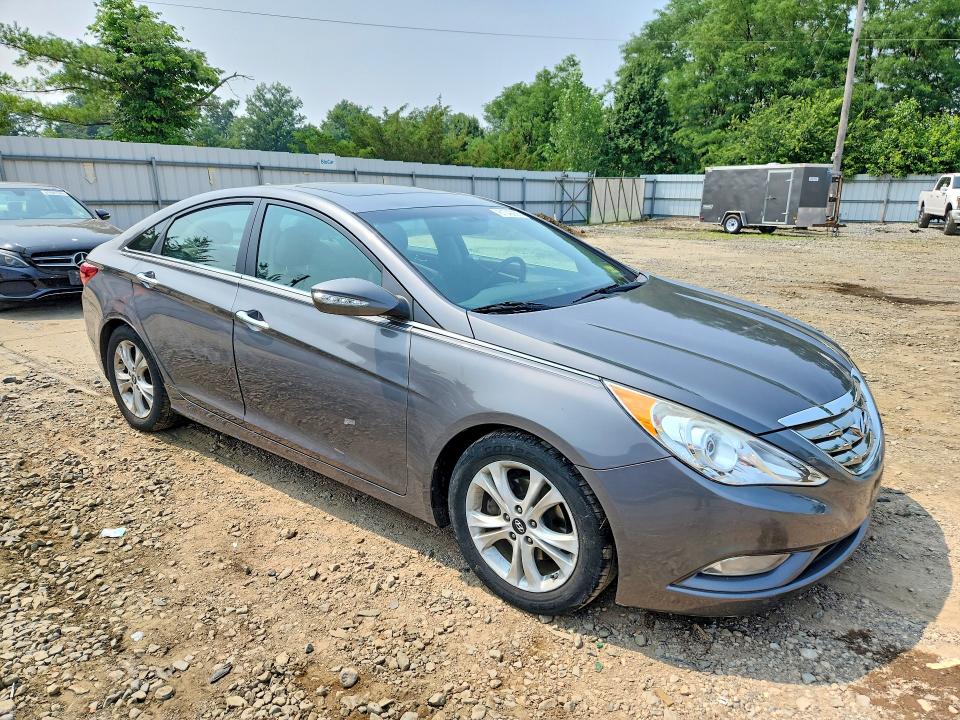 2011 Hyundai Sonata VIN 5NPEC4AC0BH123137 COPART salvage auction — WATER/FLOOD, Nj - Cert Of Title-Salvage Flood, sold $725 on 2026-07-22 (photo 4)