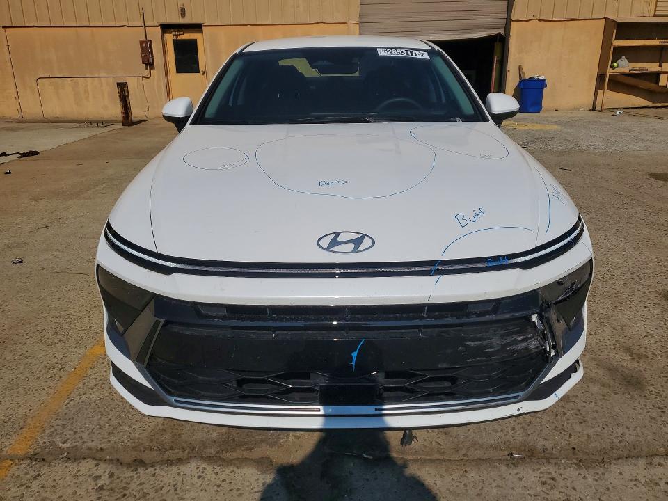 2026 Hyundai Sonata hybrid VIN KMHL24JJ4TA146689 COPART salvage auction — FRONT END, TN - CERTIFICATE OF TITLE, sold $17,900 on 2026-09-09 (photo 5)