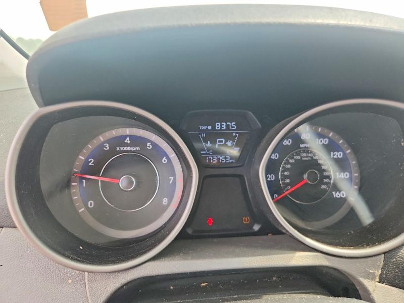 2015 Hyundai Elantra VIN KMHDH4AE1FU326883 COPART salvage auction — MECHANICAL, Ms - Certificate Of Title, sold $950 on 2026-07-31 (photo 9)