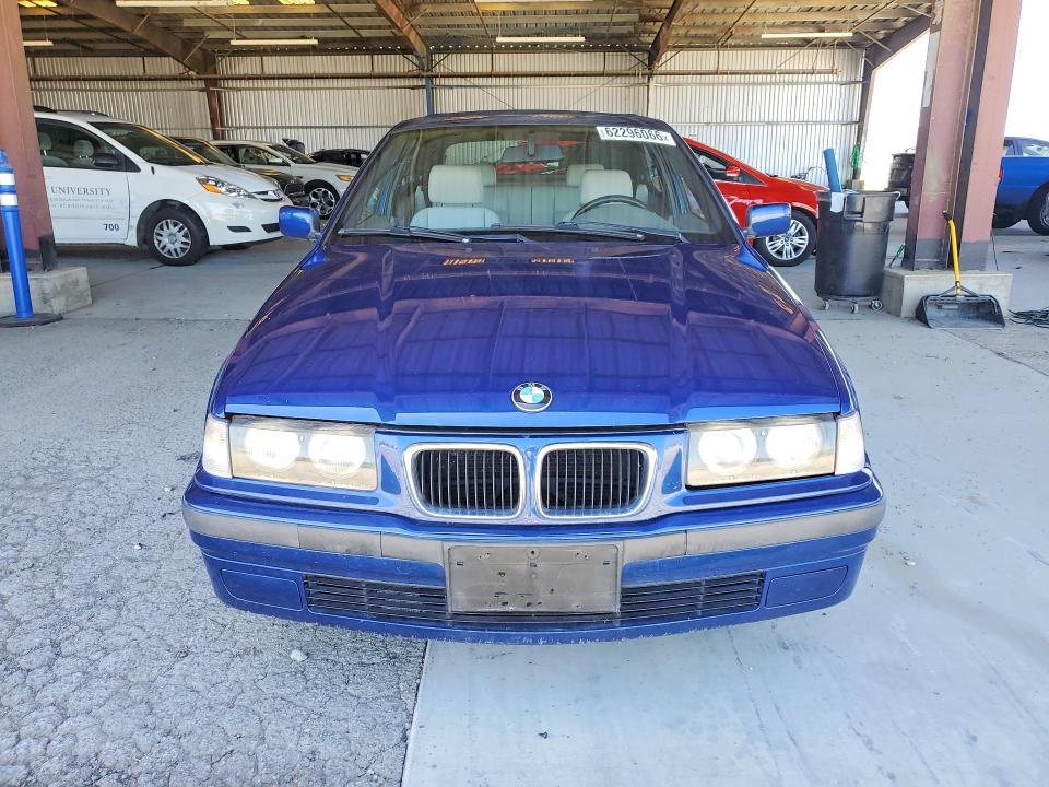 1998 BMW VIN WBACG7330WKC31338 COPART salvage auction — FRONT END, CA - DIS/DLR/EXP ONLY CLEAN TITLE, sold $2,650 on 2026-08-03 (photo 5)