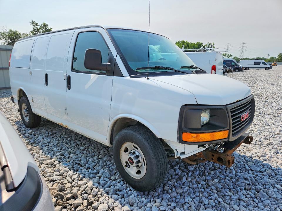 2015 Gmc Savana VIN 1GTW7FCF7F1272797 COPART salvage auction — FRONT END, Oh - Certificate Of Title, sold $1,619 on 2026-08-25 (photo 3)
